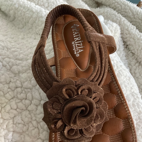 Patrizia Spring Step sandals.Size 71/2.Tan - Picture 5 of 14
